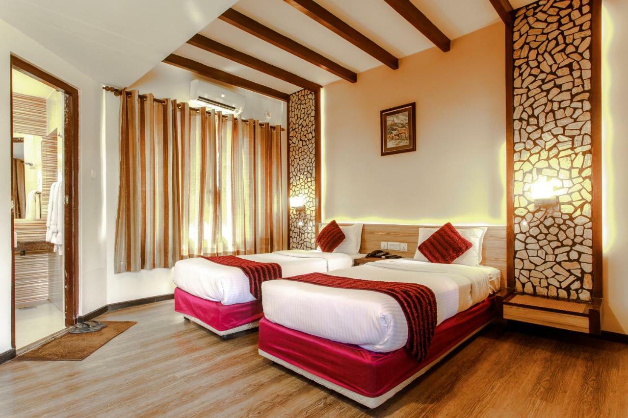 เดอะ เลคไซด์ รีทรีท Hotel โพคารา ภายนอก รูปภาพ
