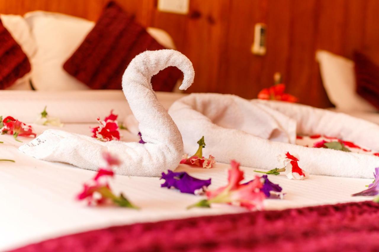 เดอะ เลคไซด์ รีทรีท Hotel โพคารา ภายนอก รูปภาพ
