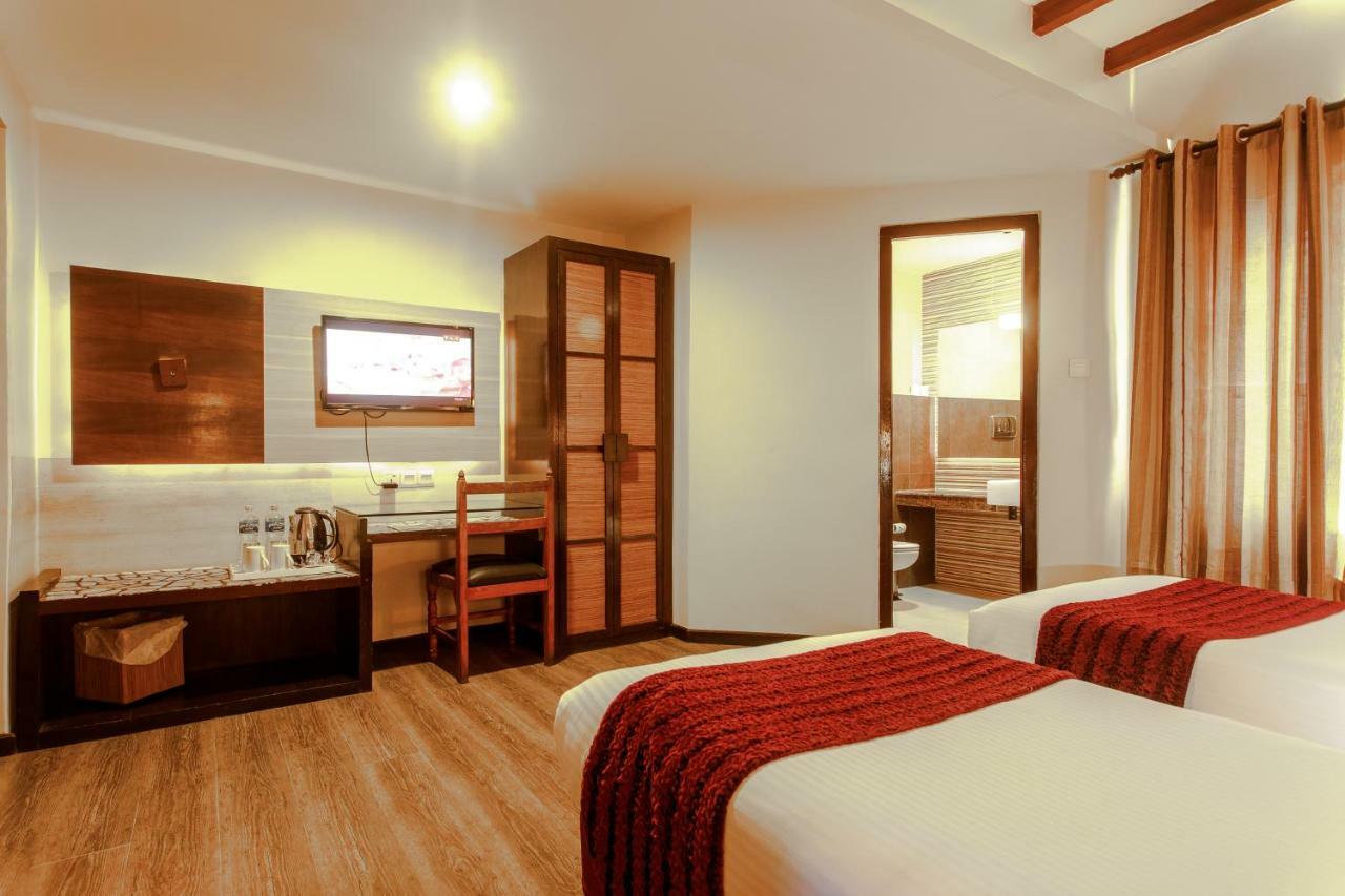 เดอะ เลคไซด์ รีทรีท Hotel โพคารา ภายนอก รูปภาพ