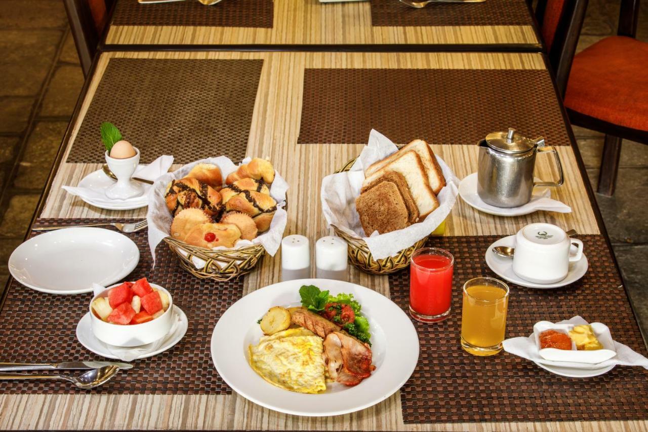 เดอะ เลคไซด์ รีทรีท Hotel โพคารา ภายนอก รูปภาพ
